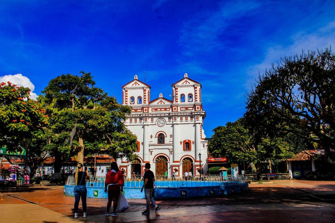 Hotel Real Guatapé Esterno foto
