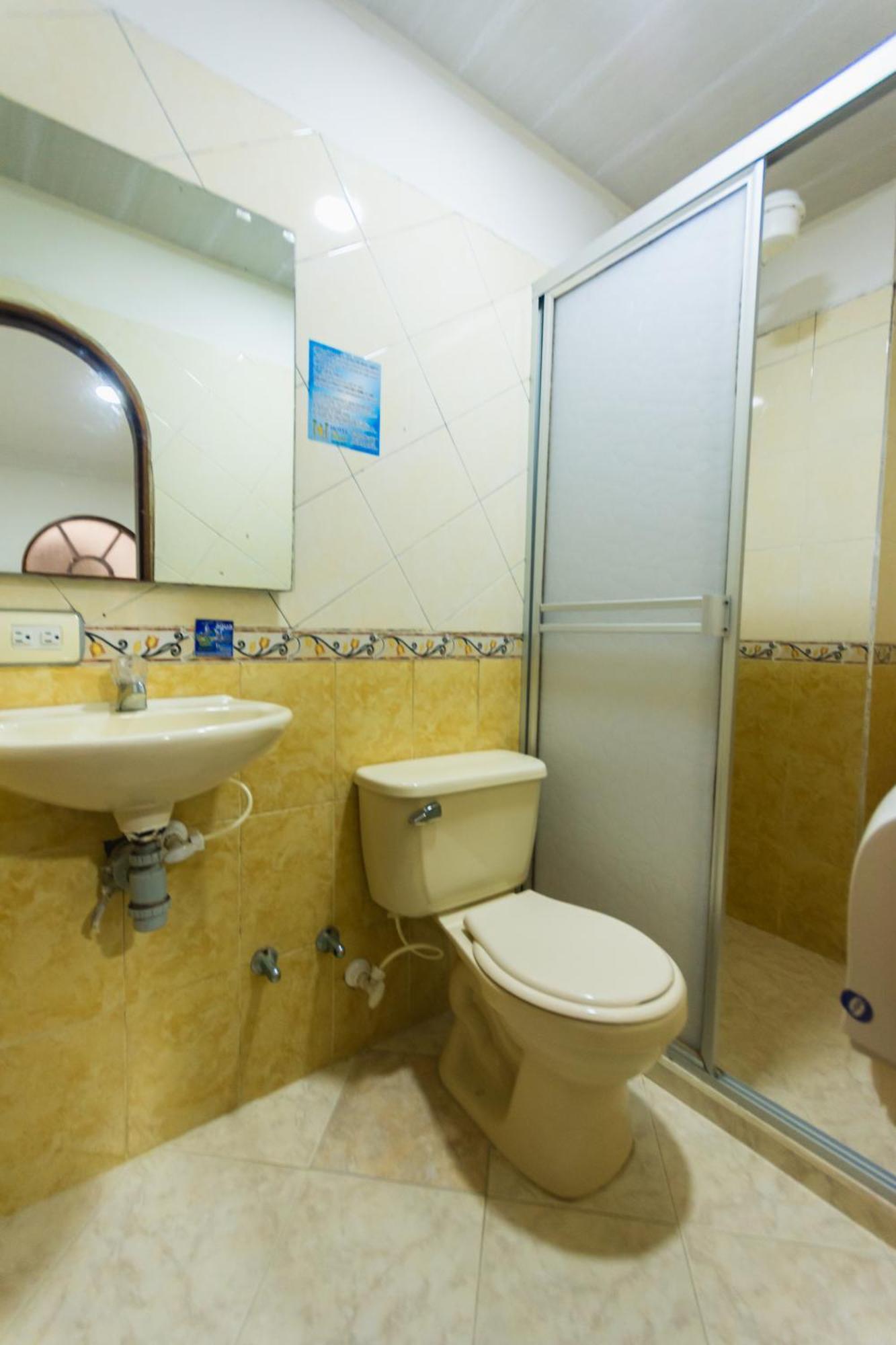 Hotel Real Guatapé Esterno foto
