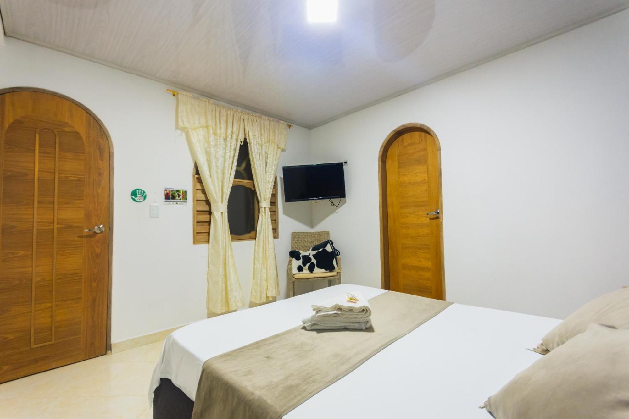 Hotel Real Guatapé Esterno foto