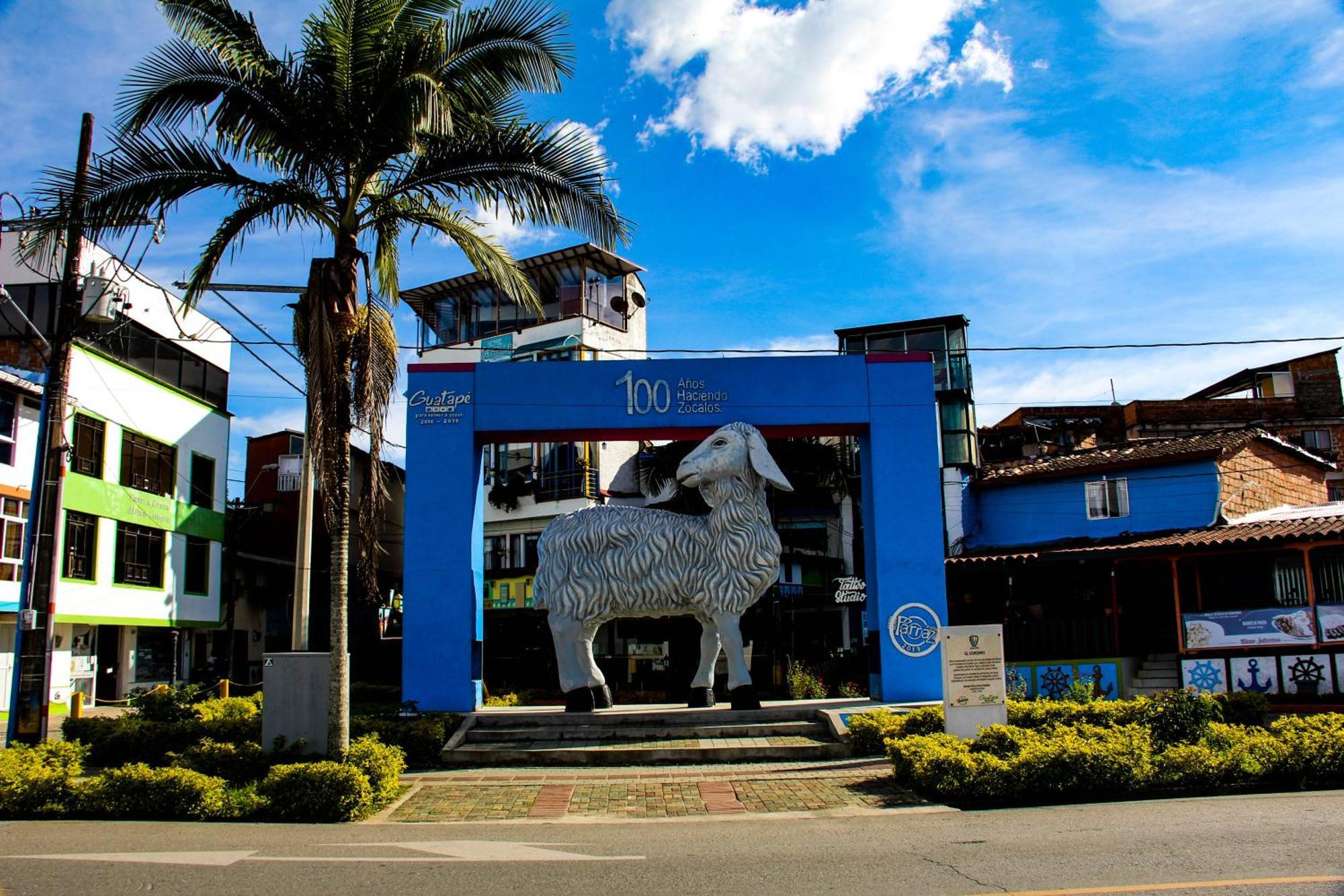 Hotel Real Guatapé Esterno foto